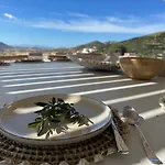 Olive Breeze , Naousa Villa