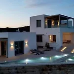 Olive Breeze , Naousa Villa Isterni (Paros)