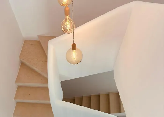 Willa Olive Breeze , Naousa Isterni (Paros)