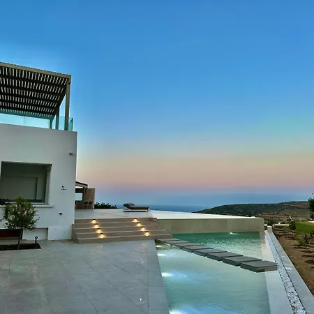 Olive Breeze , Naousa فيلة Isterni (Paros)