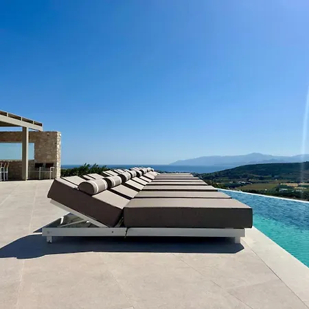 Olive Breeze , Naousa