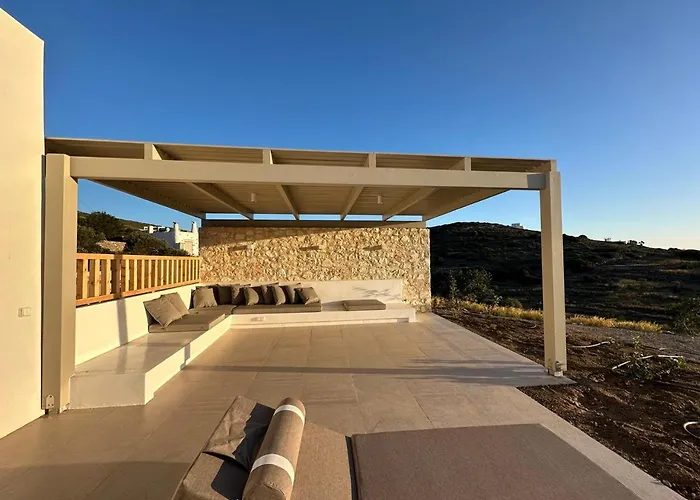 Olive Breeze , Naousa * Isterni (Paros)