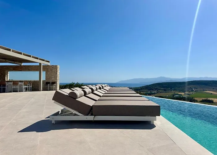 Olive Breeze , Naousa